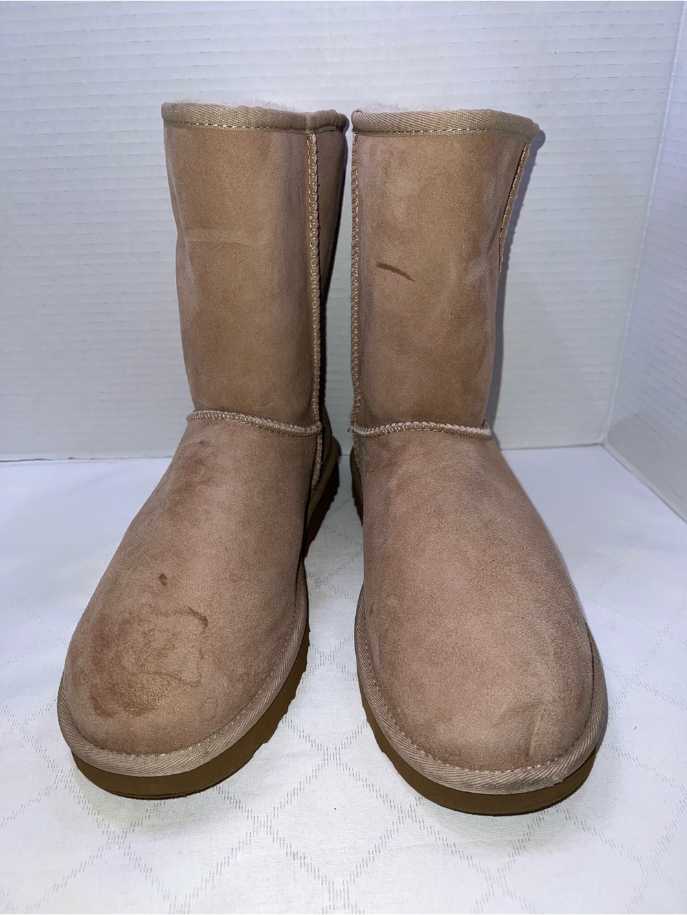 Ugg Classic Short II Boots Women’s Size: 9 NEW